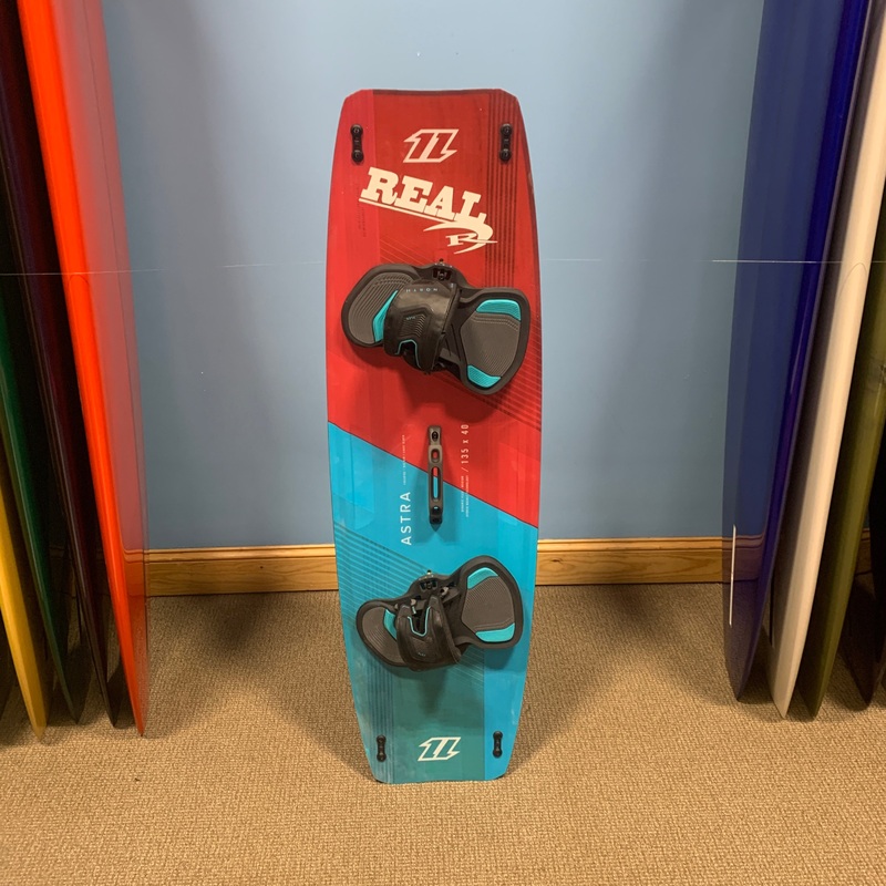 USED 2022 North Astra Kiteboard-135cm w/Straps-Aqua/Ruby