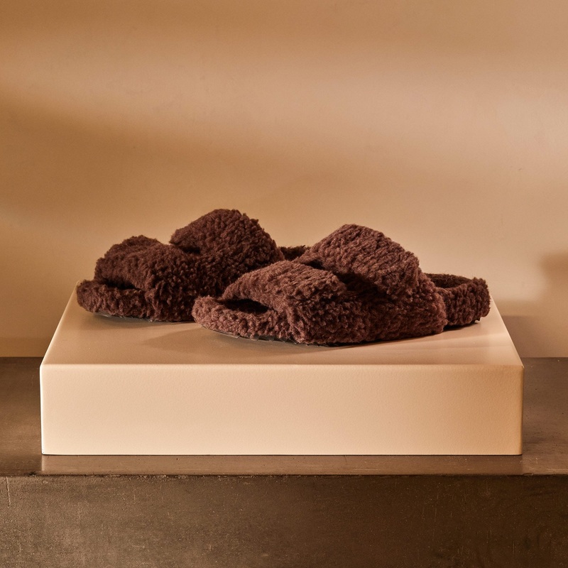 Women’s Double Strap Shearling Slide – Chocolate