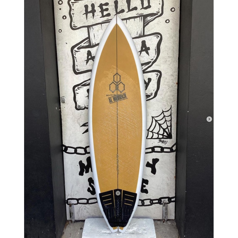 USED – 5’9 MTF ALTERED 30L (FINS INCLUDED)