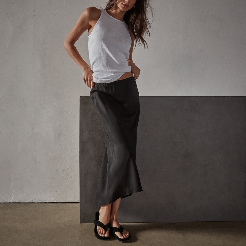 High Low A Line Skirt – Black