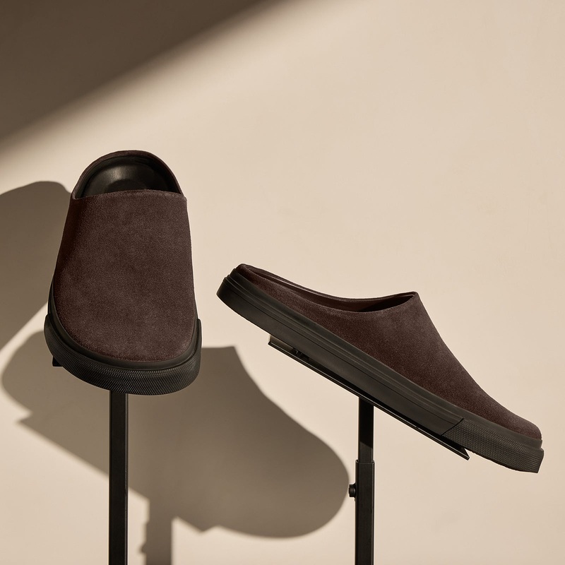 Men’s Suede Clog – Cafe