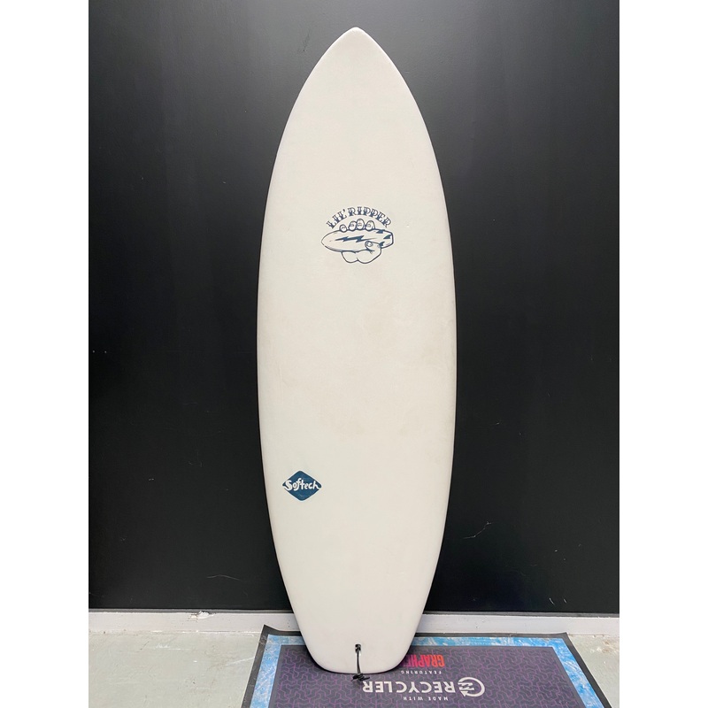 2nd Hand Softech Lil Ripper w/fins – 5’6, 33.5L