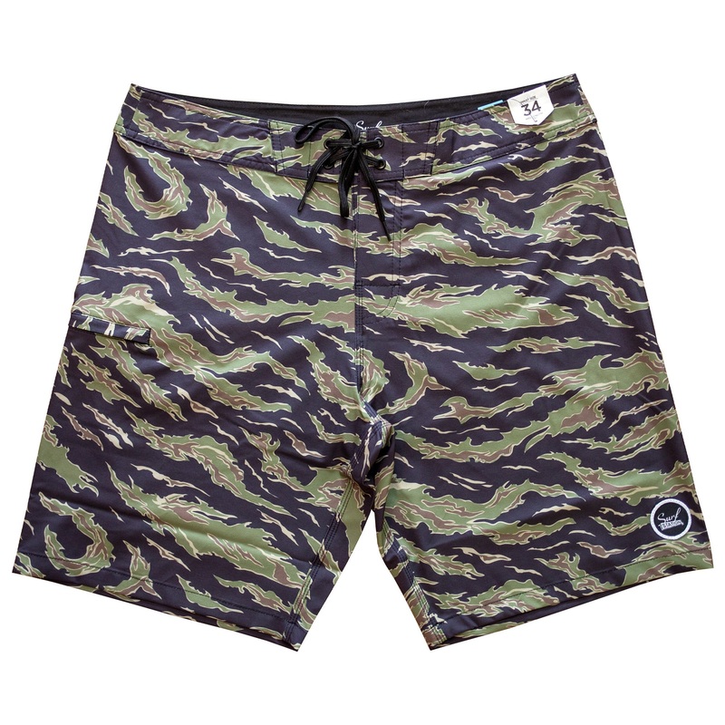 Surf Station Firefly 19″ Men’s Boardshorts – Tiger Camo