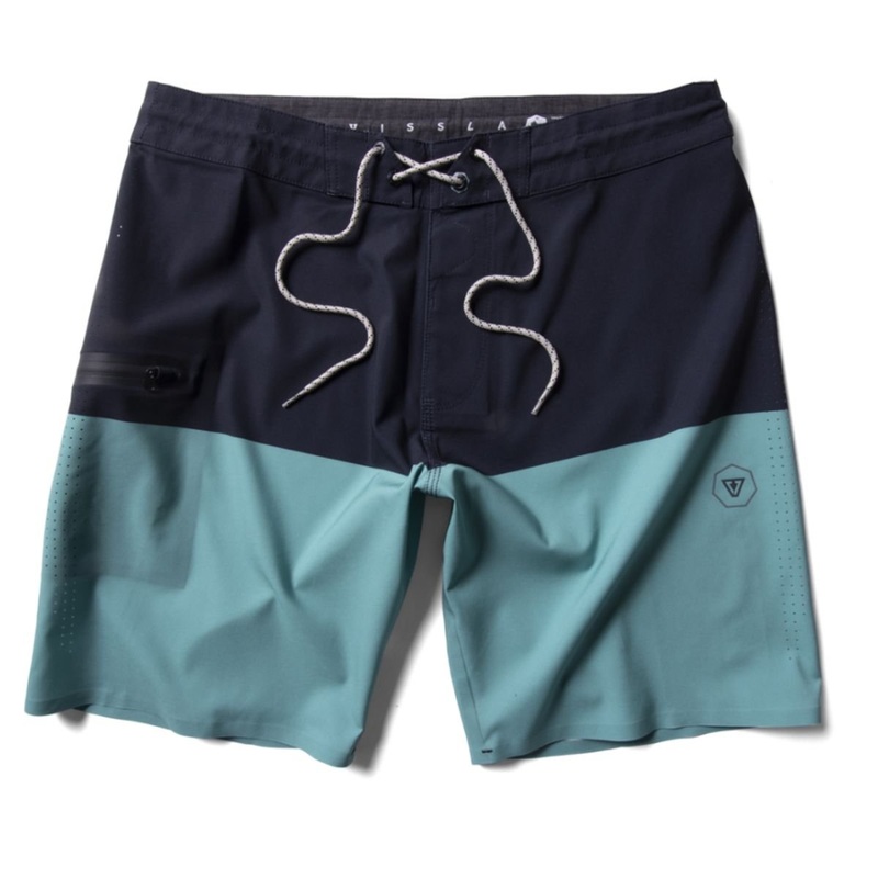 Vissla High Seas 18.5″ Boardshort in Dark Naval
