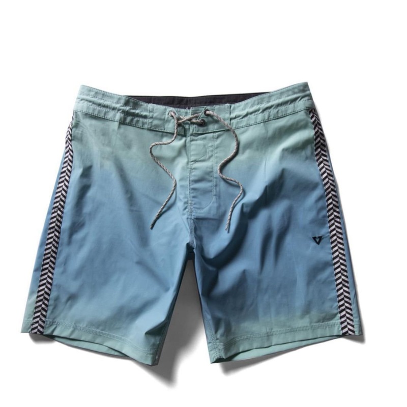 Vissla Woodside Overspray 17.5″ Boardshorts in Jade