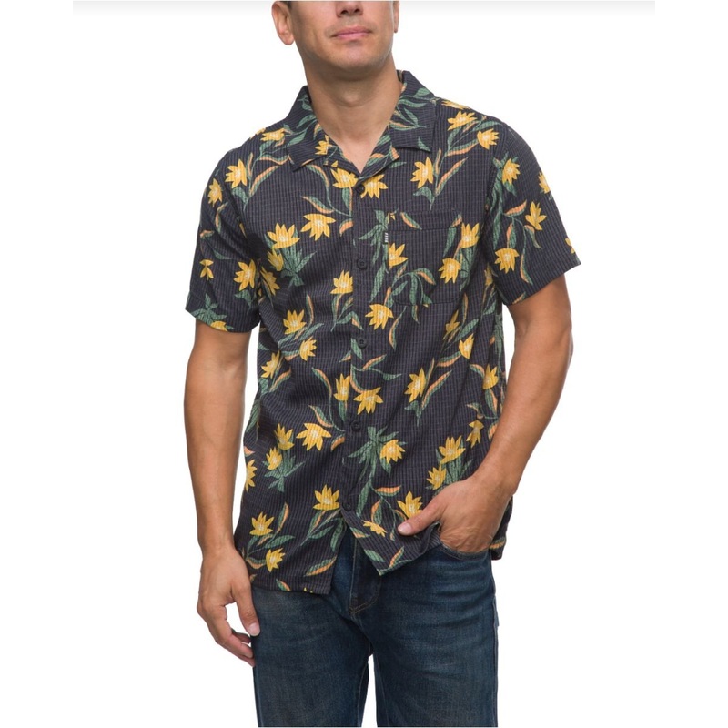 Reef Blake Short Sleeve Woven Men’s Top in Caviar