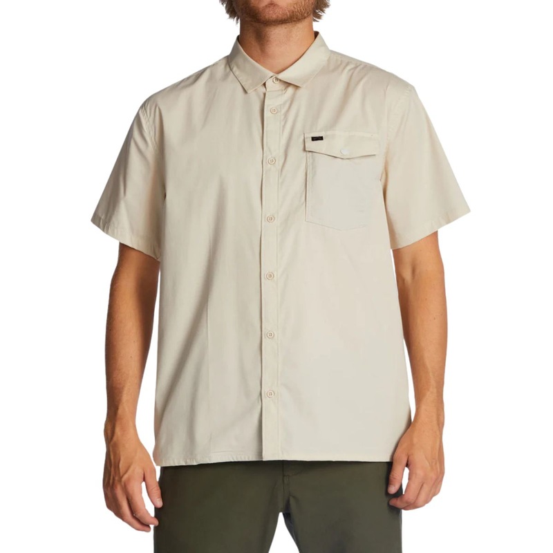 Billabong Surf Tech Short Sleeve Men’s Top in Chino