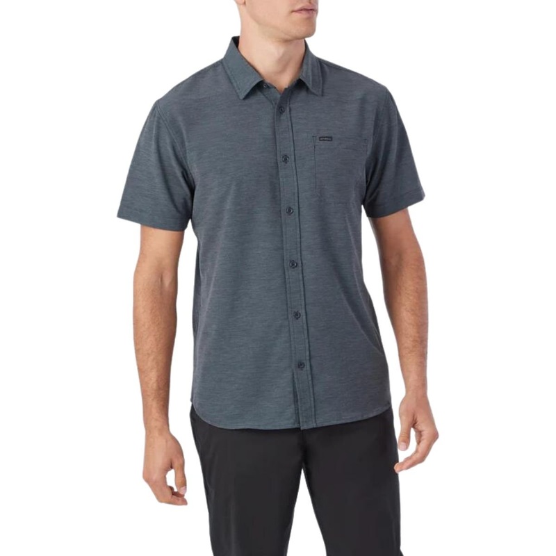 O’Neill TRVLR UPF Traverse Solid Shirt in Black
