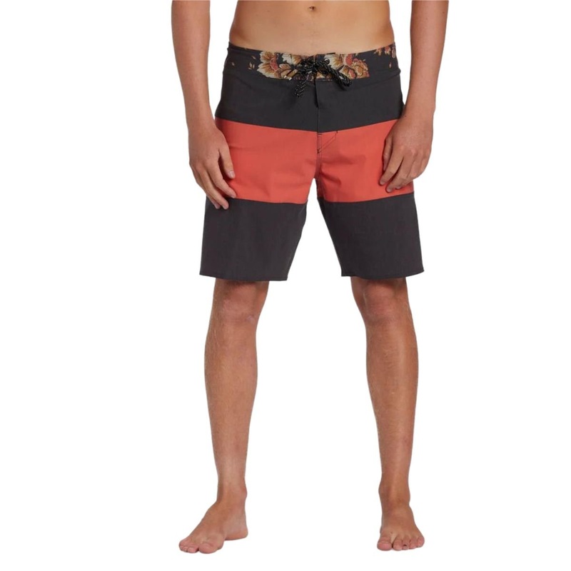 Billabong Tribong Pro 18″ Boardshorts in Washed Red