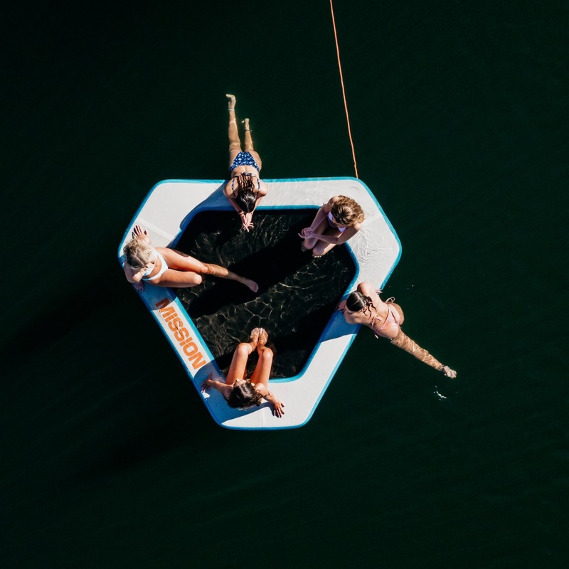 Mission REEF Inflatable Mat Lite | 53 Triangle 9′ x 8′ x 4″