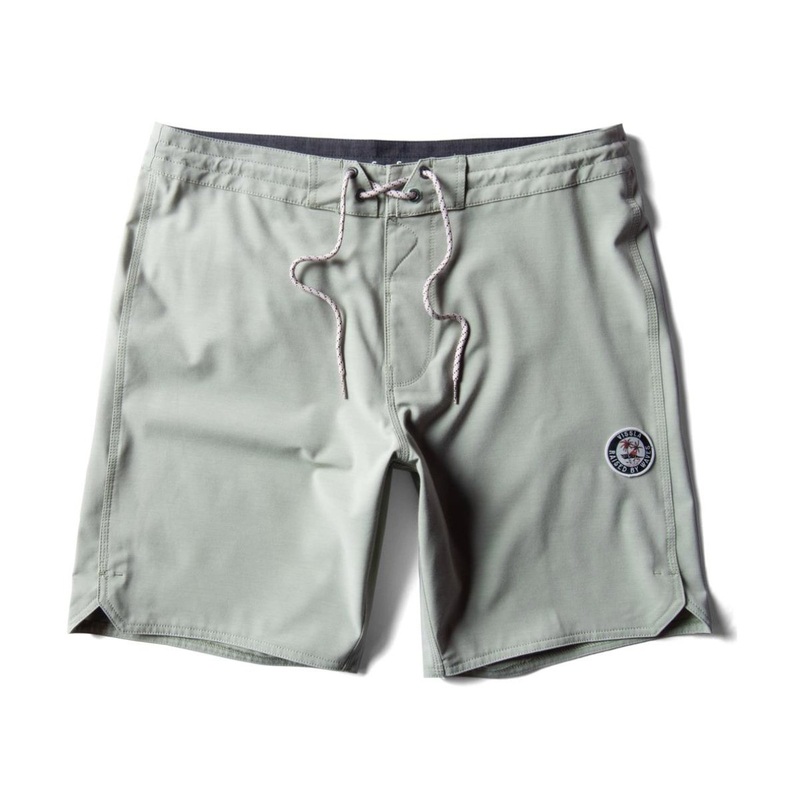 Vissla Solid Sets 18.5″ Boardshorts in Light Sage
